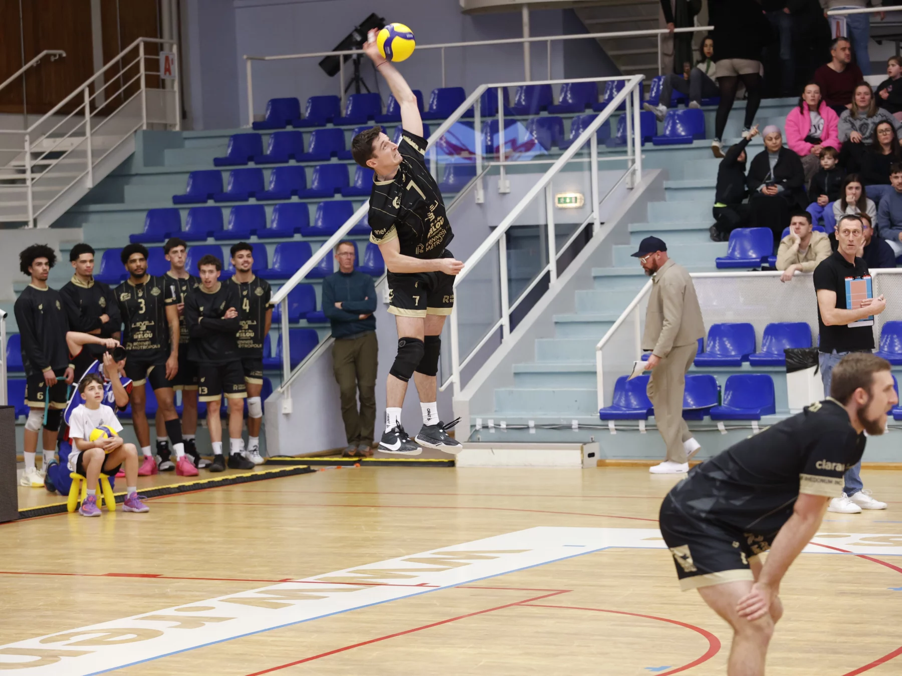 Le REC Volley rend les armes au tie-break à Chalon