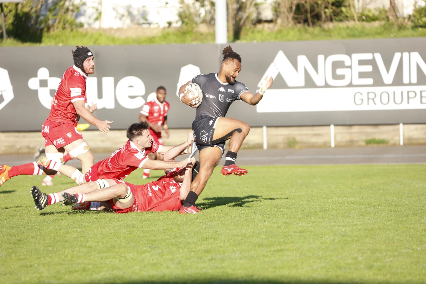 Le REC Rugby muselé par Chambéry.