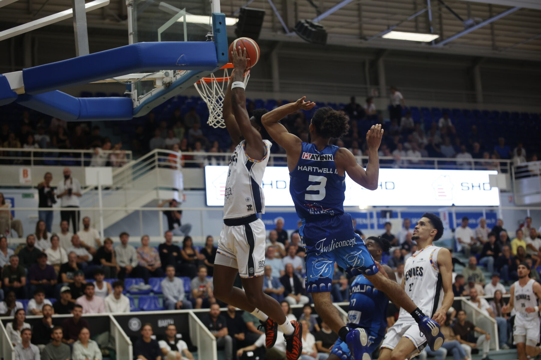 Zyon Dobbs énorme dans la victoire Rennaise à Fougères