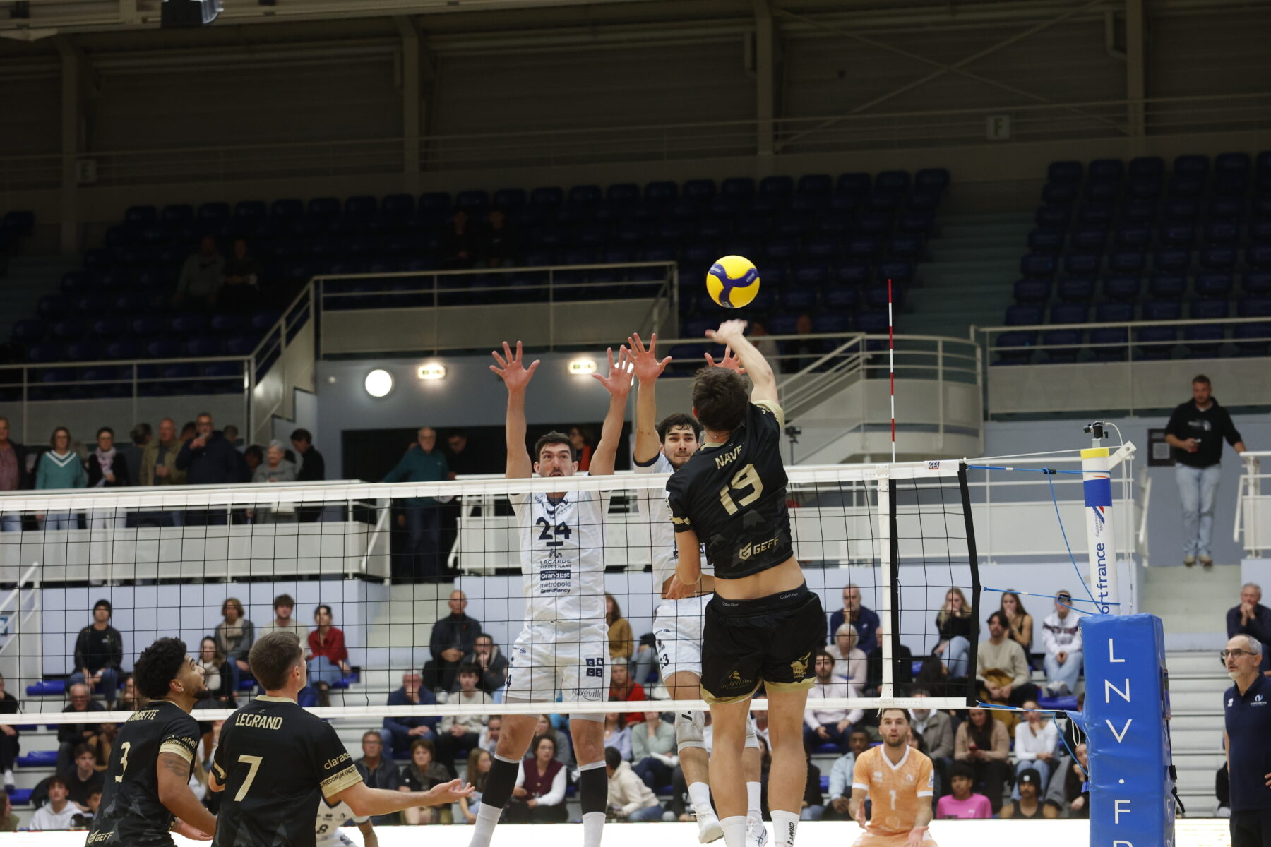 Le REC Volley remonte au filet